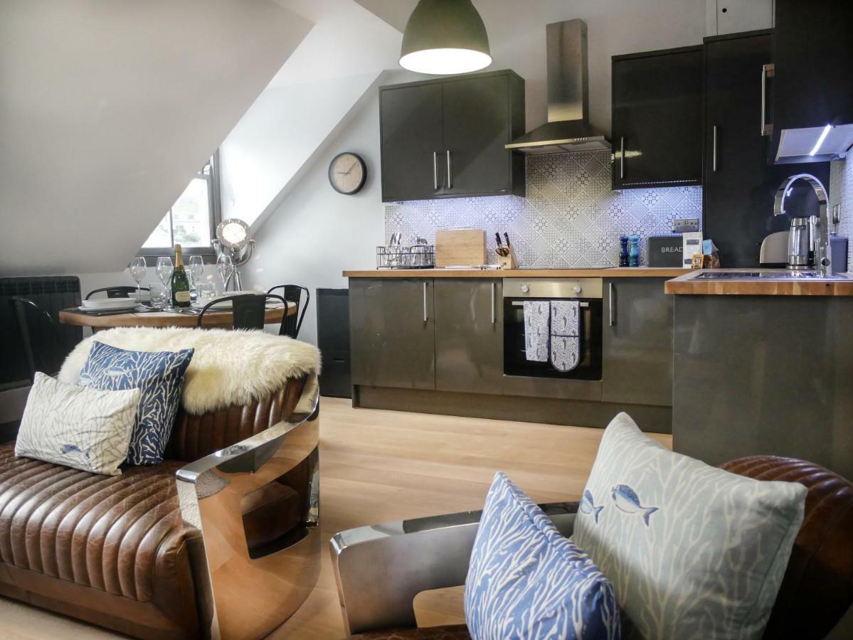Padstow Escapes - Pajar Luxury Penthouse Apartment Екстериор снимка
